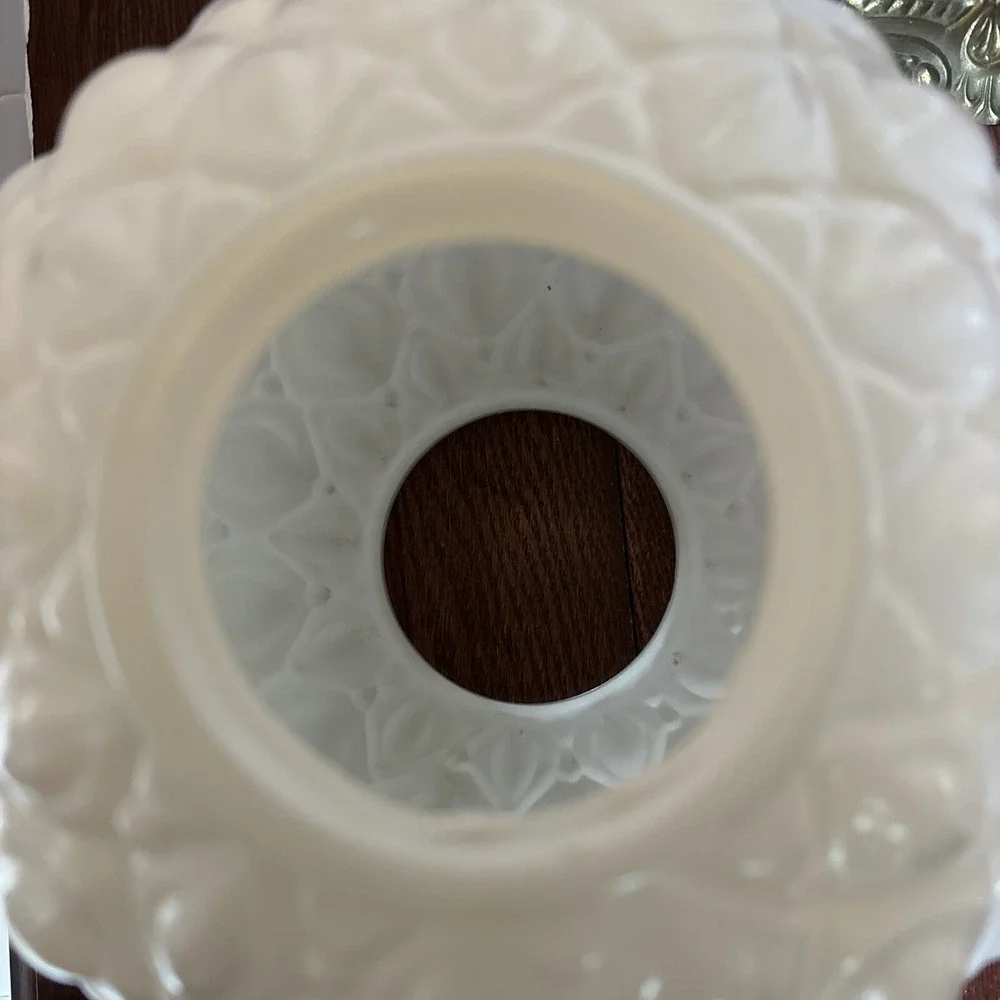 VTG MCM  Gone With The Wind Milk Glass Diamond Quilt Pattern 3 Way Lamp Complete